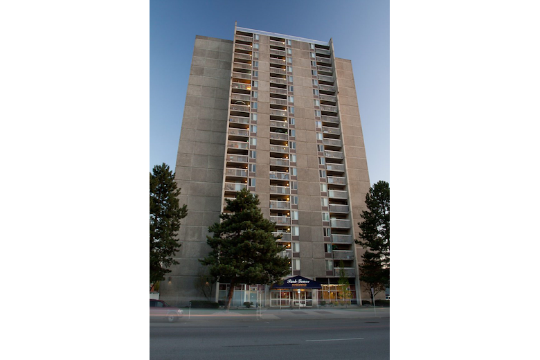 Image of Park Tower Apartments (1)