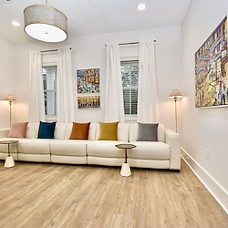 Image of The Peristyle at Bucktown (2)