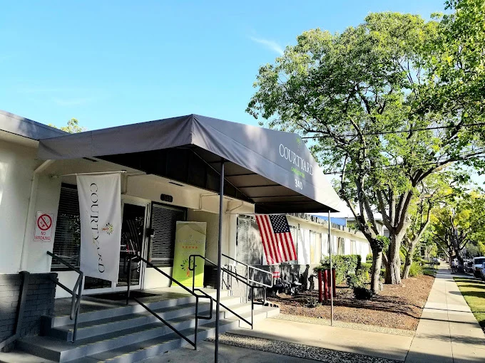 Image of Courtyard Care Center (1)