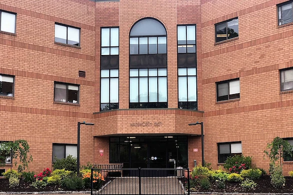 Image of Wadsworth Glen Health Care And Rehabilitation Cent (1)