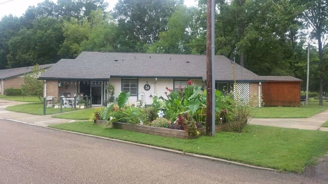 Image of Rose Garden Apartments (2)