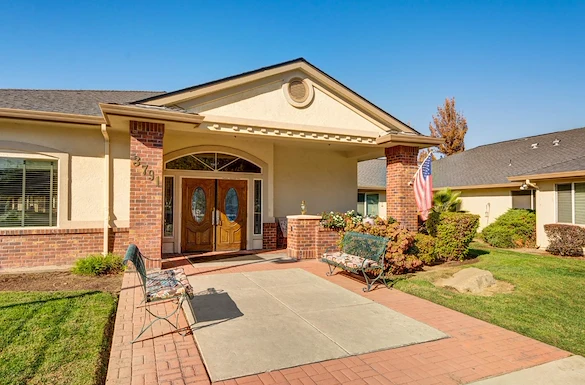 Image of Cogir of Turlock (2)