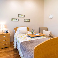 Image of Kenwood Terrace Healthcare Center (2)