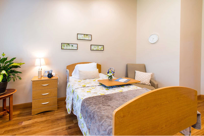 Image of Kenwood Terrace Healthcare Center (2)