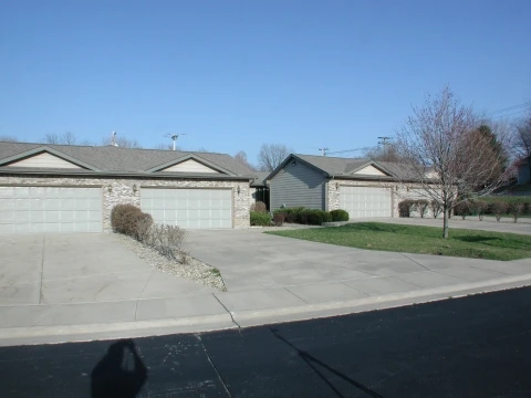 Image of Imboden Creek Villas (2)