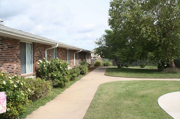 Image of Nhc Healthcare, Joplin (2)