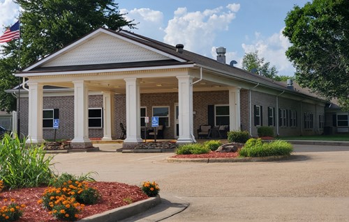 the-blossoms-at-berryville-rehab--nursing-center-image-1