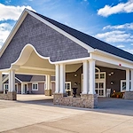 Image of Villas of Holly Brook and Reflections Bloomington, Illinois - Towanda Barnes (1)