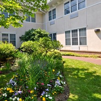 Image of Huntington Hills Center For Health & Rehabilitation (4)