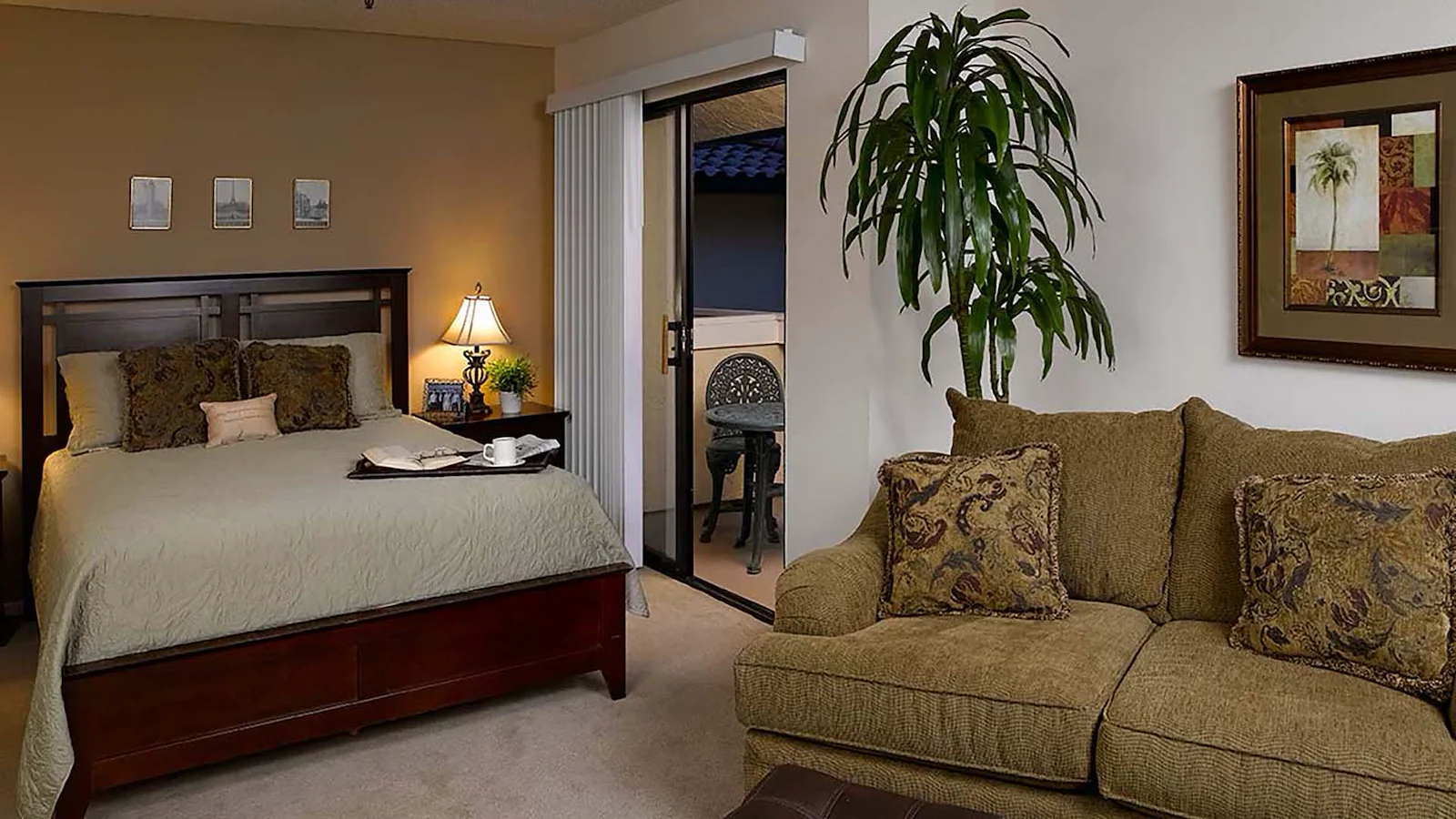 Image of Atria Del Sol (2)