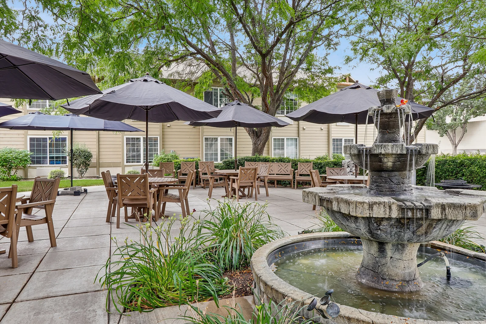 Image of Pine Oaks Senior Living (10)