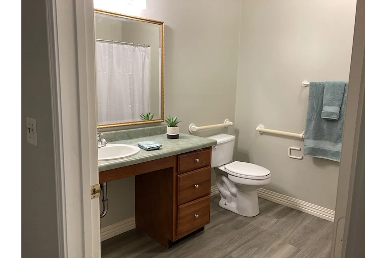 Image of Lancaster Grove Senior Living (4)