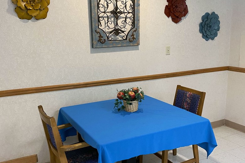 Image of Brickyard Healthcare - Lincoln Hills Care Center (3)