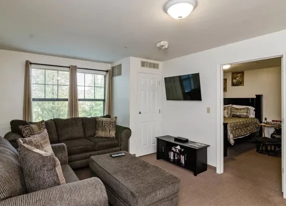 Image of River Roads Manor (7)