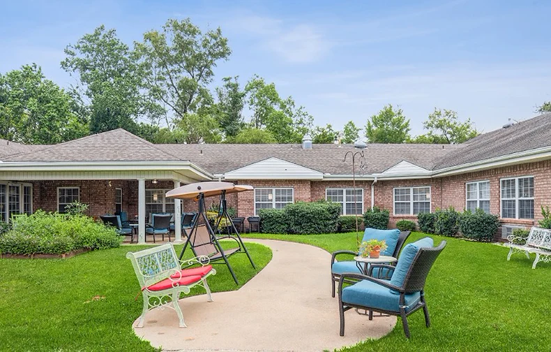 Image of Broadmoor Court (3)