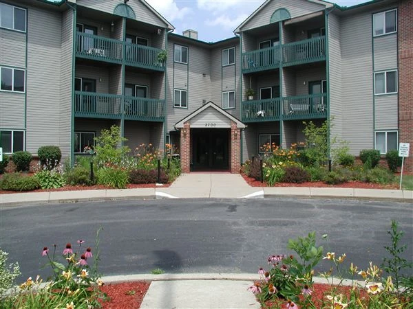 Image of Abbott Parkside Senior Apartments 55+ (1)