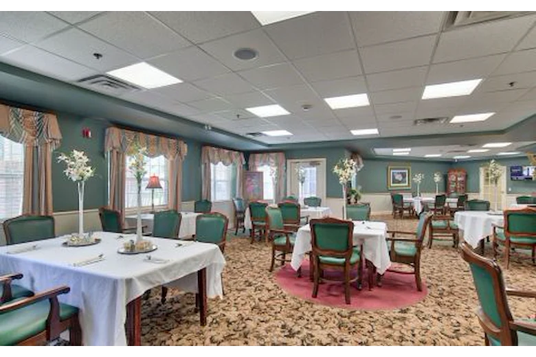 Image of Autumn Cove Retirement Community (5)