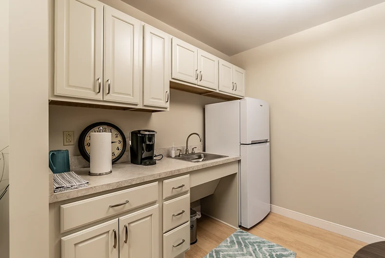 The Seasons@Alexandria (Assisted Living) apartment kitchen