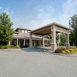 Wenatchee Senior Living by Cogir senior living community offering independent living, assisted living, and respite care in Wenatchee, WA, front exterior