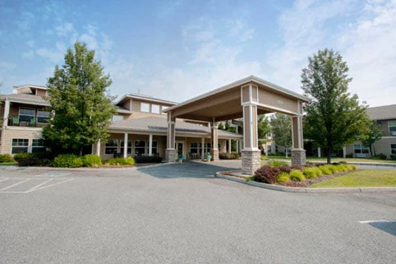 Wenatchee Senior Living by Cogir senior living community offering independent living, assisted living, and respite care in Wenatchee, WA, front exterior