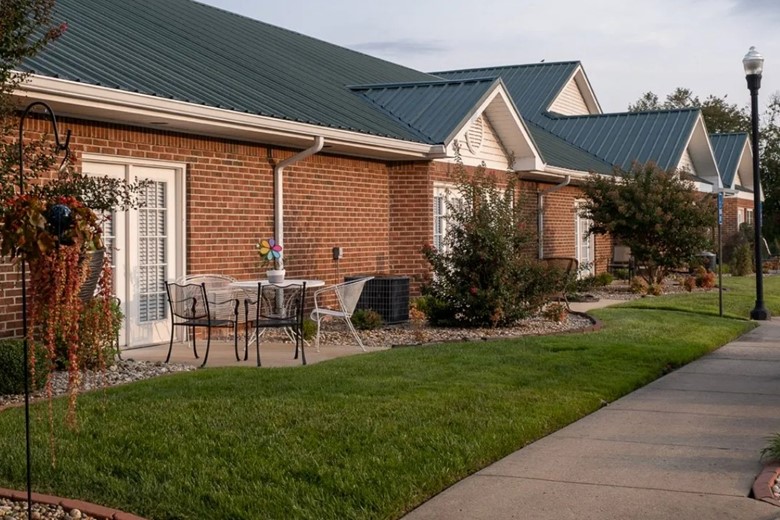 Image of Rivercrest Place (3)