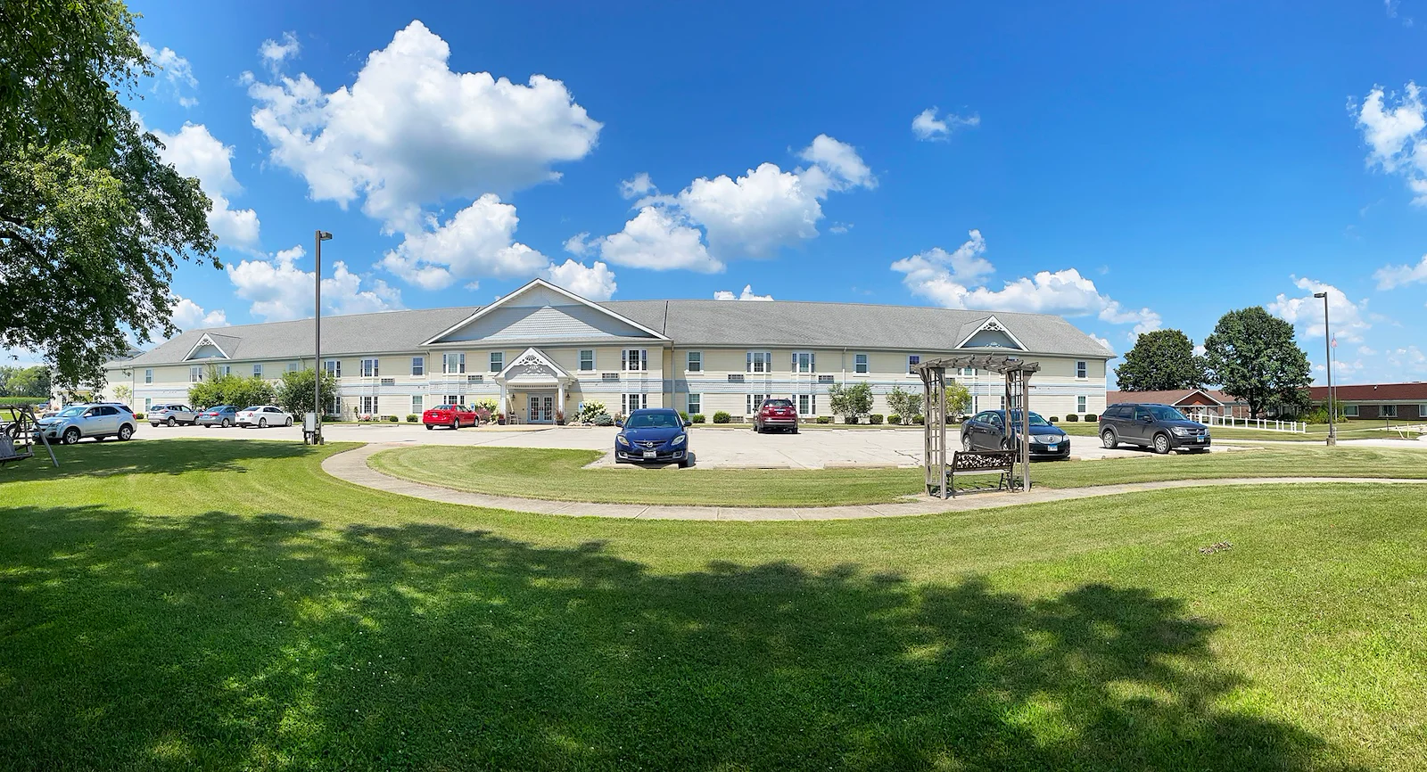 Image of Courtyard Estates of Girard (2)