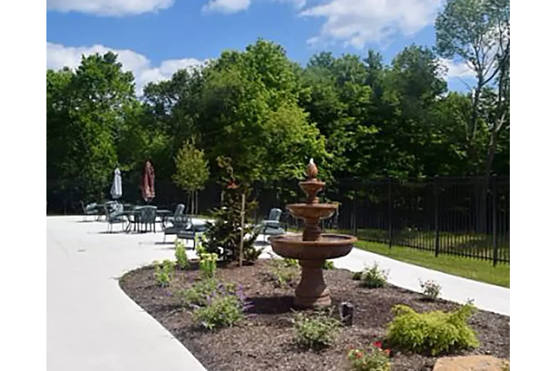 Image of Tallmadge Danbury (3)