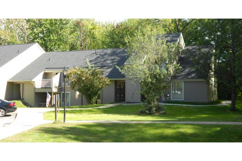 Image of Centerville Court (2)