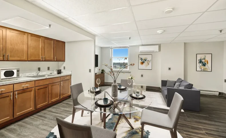 Image of Alexander House (2)