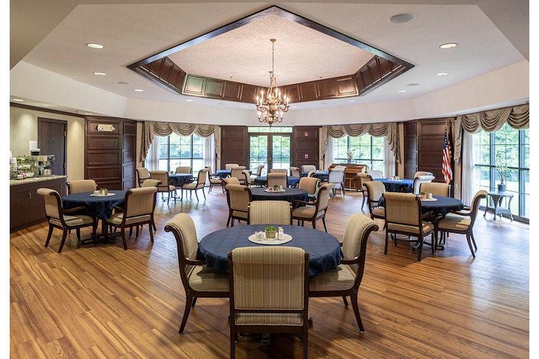 Image of Creekside Independent Living at Wolf Creek (3)