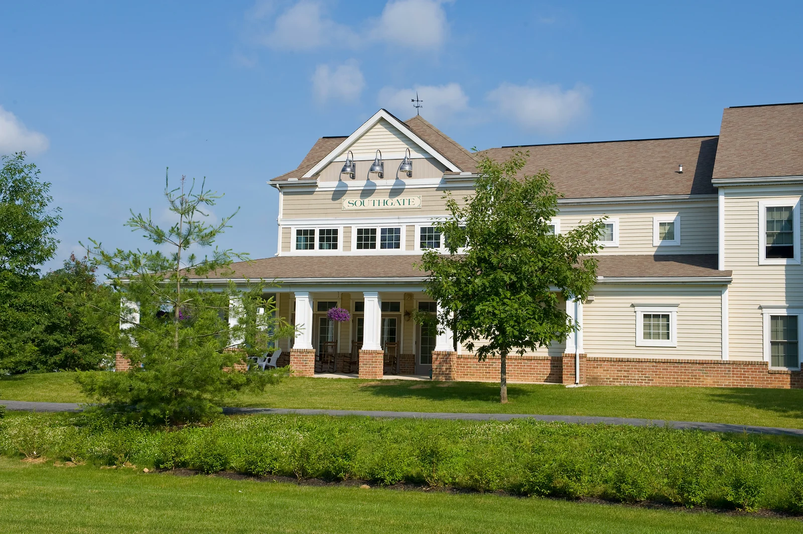 Image of Southgate Apartments (1)