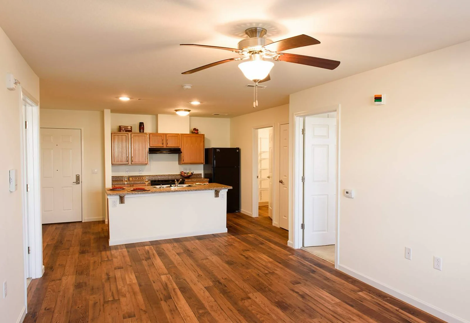 Image of Harbor Town Senior Residence (8)