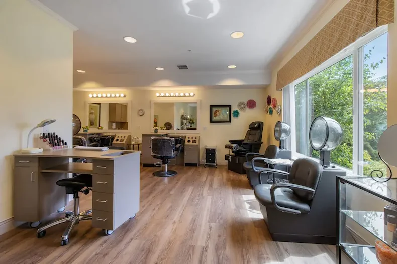 Image of Aegis Living Bellevue (7)