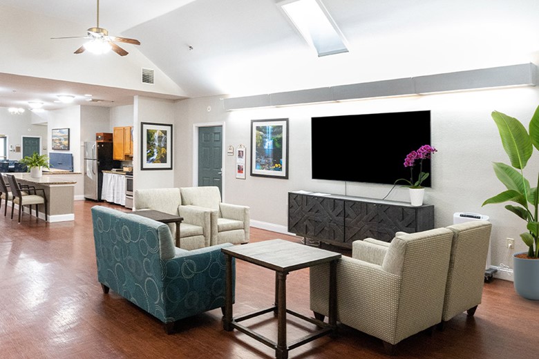 Image of Regent Court (2)