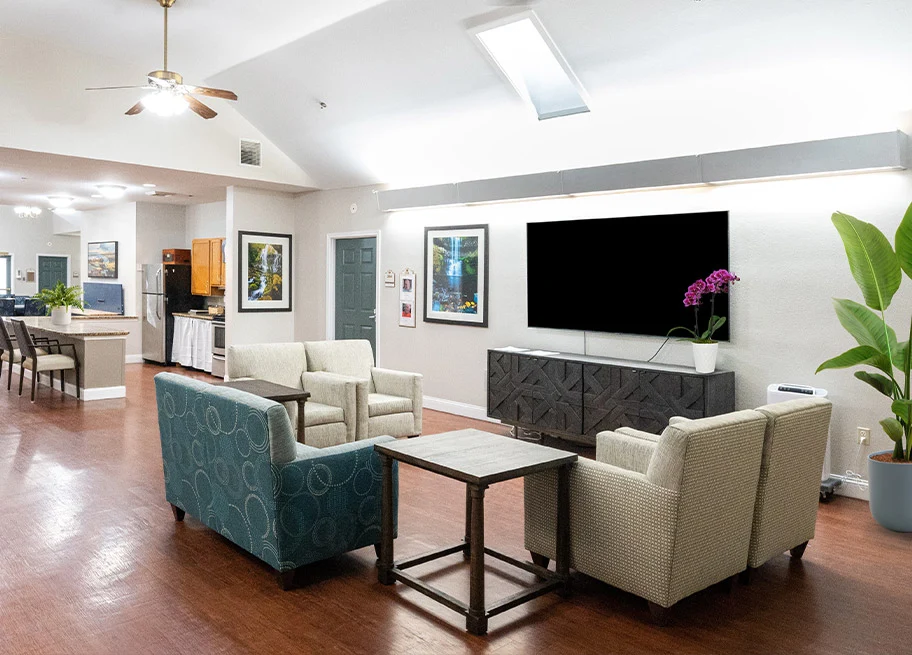 Image of Regent Court (2)