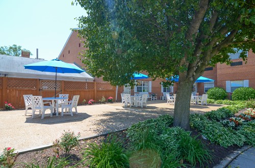 Image of Lakeside Senior Living (1)