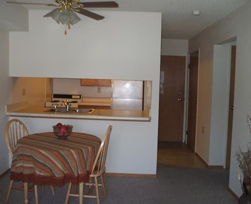 Image of Cedar Square Apartments (2)