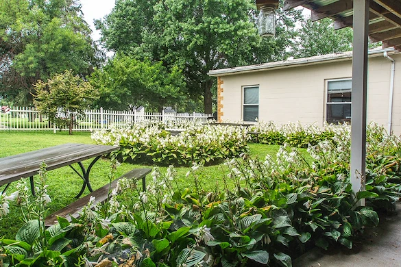 Image of Perkins Country Manor (3)