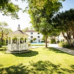 Image of Town & Country (2)