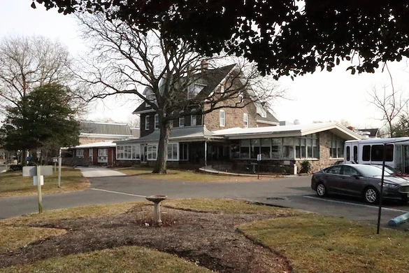 Image of Riverview Estates Rehab And Senior Living Center (2)