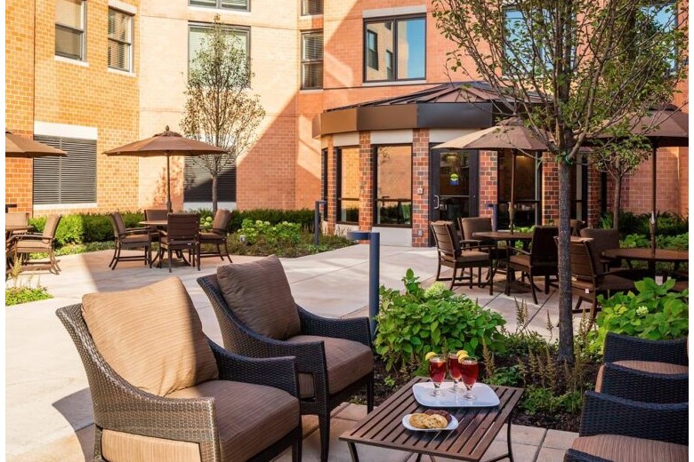 Image of Mather Place Wilmette (1)