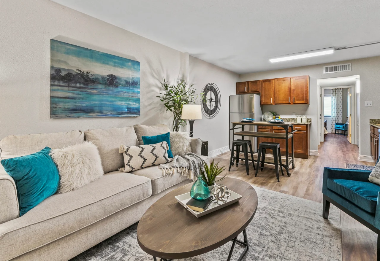 Image of Tower Oaks Apartments (2)