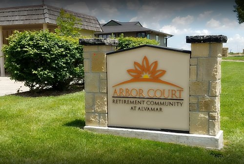 Image of Arbor Court Retirement at Alvamar (1)