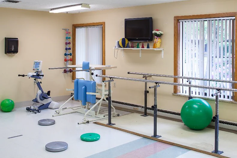 Image of Salem Center (2)