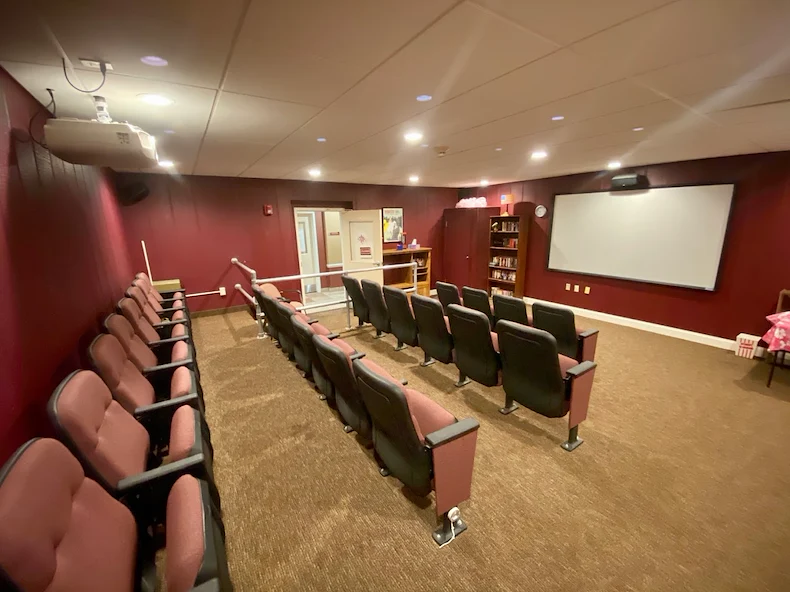 Image of Gates Mills Villa (2)