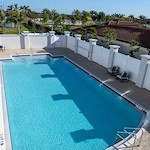 Image of The Goldton at Venice (2)