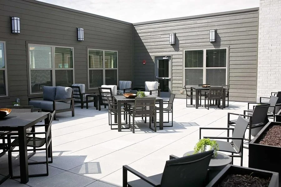 Astral at Auburn, senior living community offering independent living, assisted living, and memory care in Auburn, IN, outdoor seating area