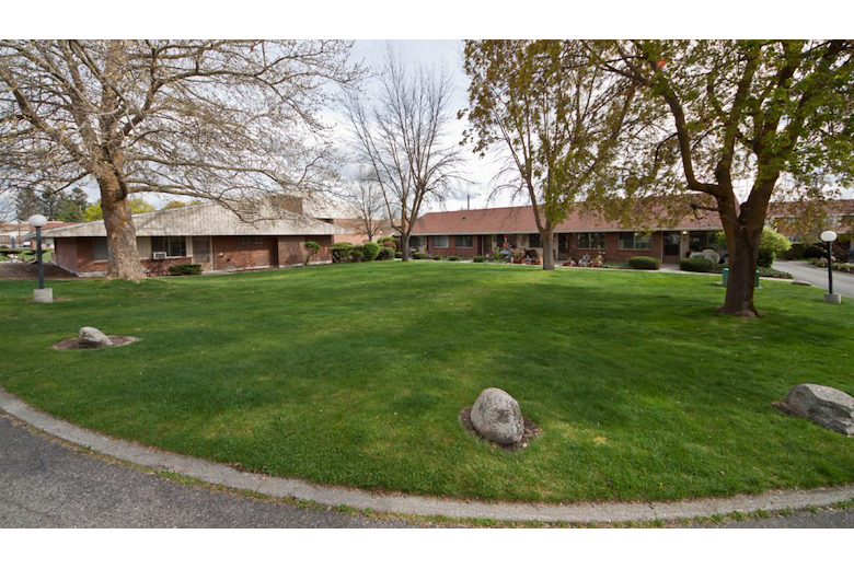 Image of Pines Terra and Manor Apartments (1)
