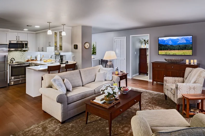 Image of Parkshore (4)