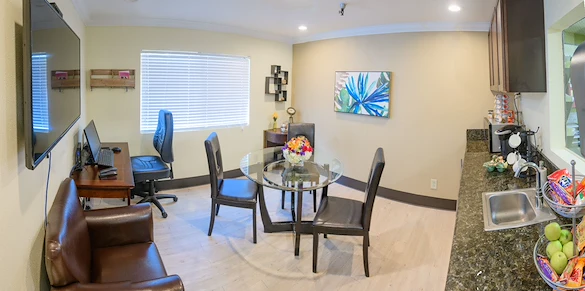 Image of Mesa Verde Post Acute Care Center (2)